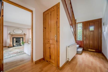 8-9 Regency Park.jpg