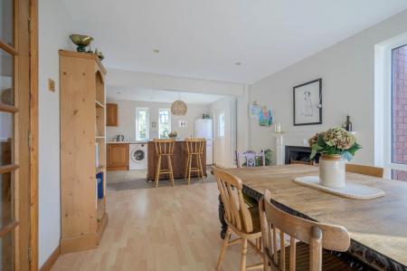 16-9 Regency Park.jpg