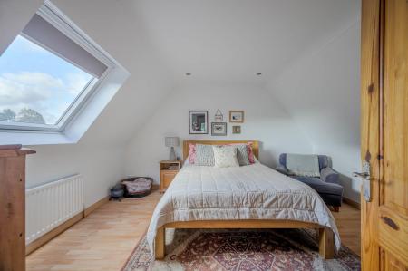 28-9 Regency Park.jpg