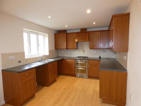 2 Ascot Avenue - Kitchen 1.JPG