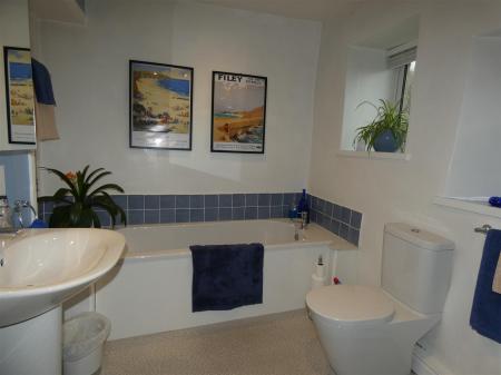 The Nook - bathroom.JPG