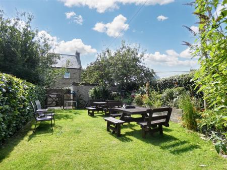 The Four Alls Inn - Garden.JPG