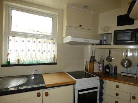 1a Silver Street-kitchen.JPG