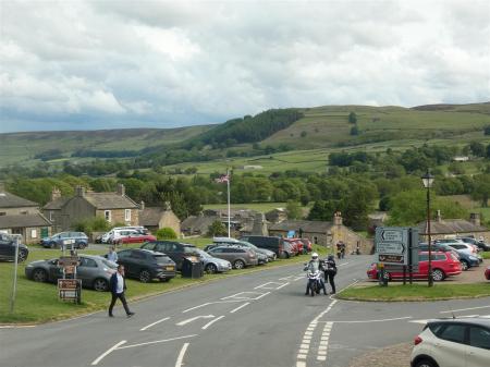 1a Silver Street- view to front.JPG