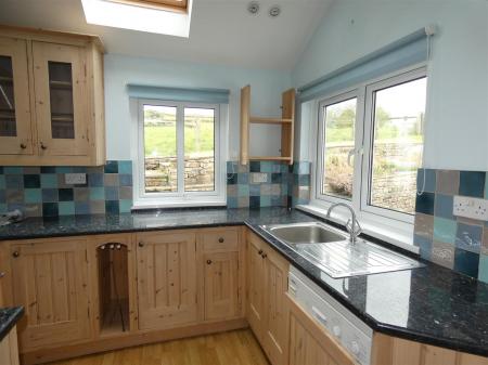 Mergill Cottage - kitchen.JPG