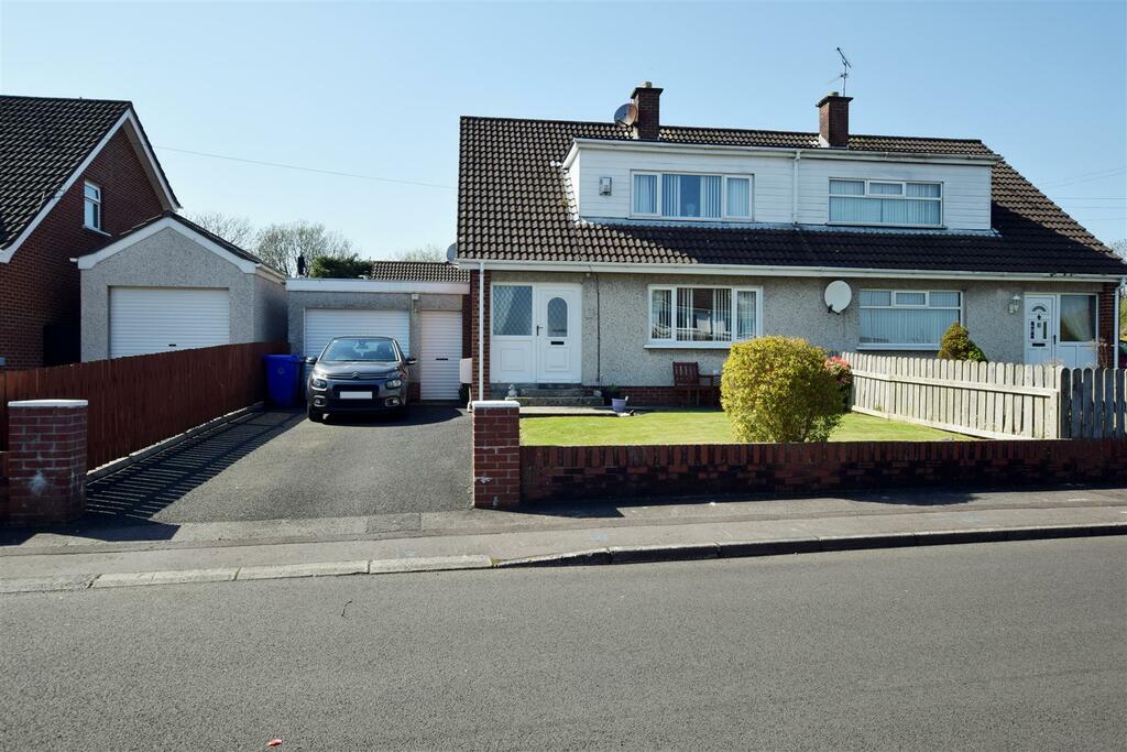 3 bedroom Chalet for sale in Coleraine