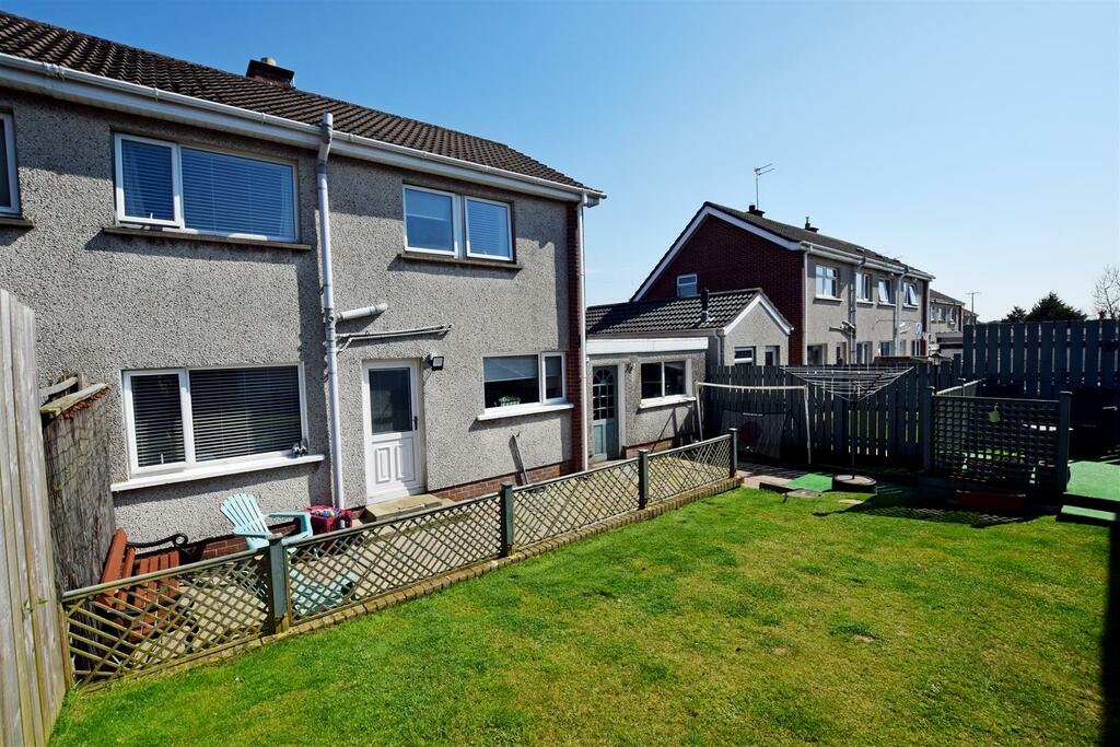 3 bedroom Chalet for sale in Coleraine