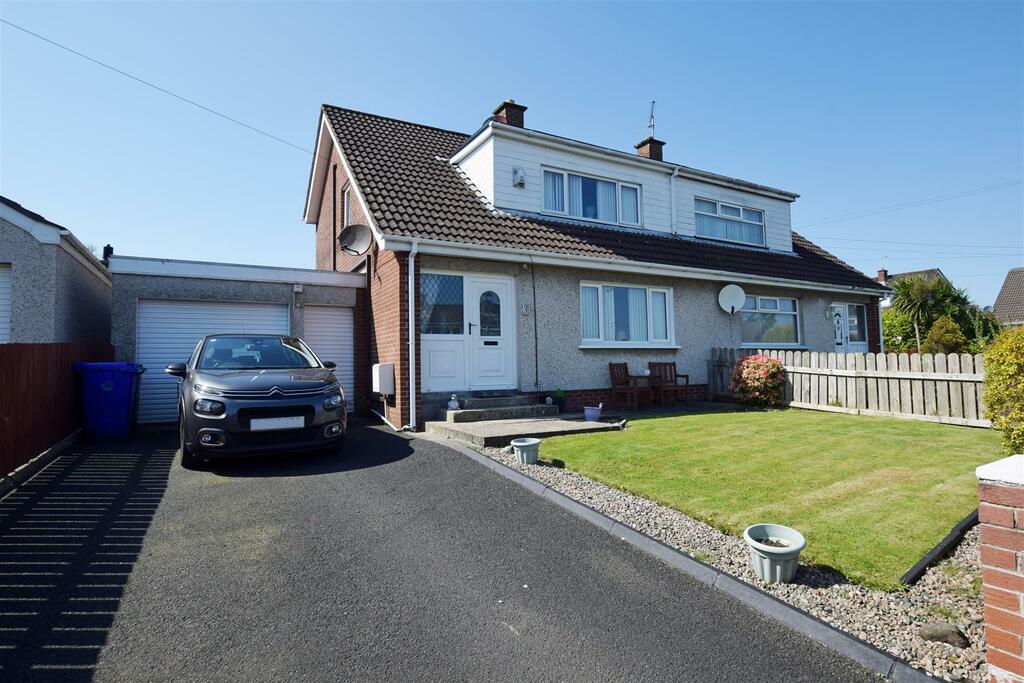 3 bedroom Chalet for sale in Coleraine