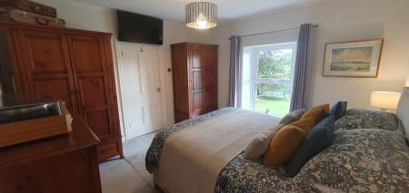 bed 1b