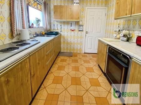 44e87ef3-037ef13e-a1