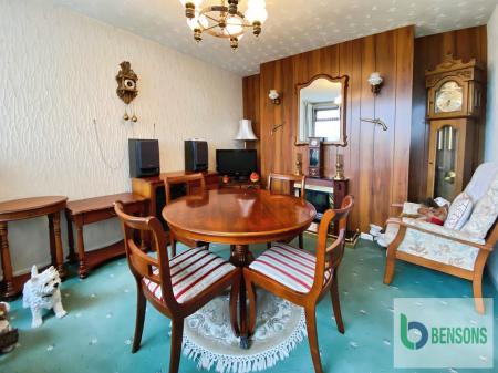 2e35a7e5-d43b57fc-90