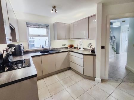 f164e3c9-IMG_2025101