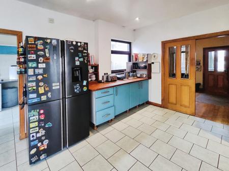 4ff13970-IMG_2025110