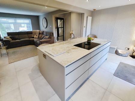 70c8fa02-IMG_2025110