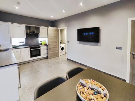 eb400cc0-IMG_2026011