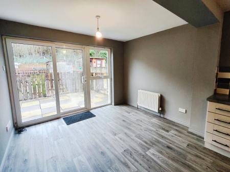 f93febe3-IMG_2026011