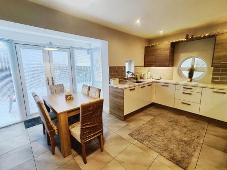 07011602-IMG_2026021