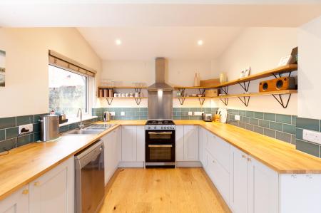 Kitchen (1)