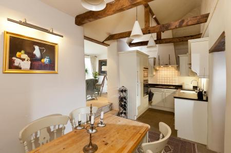 Kitchen Breakfast Area