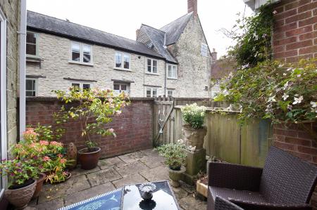 Courtyard Garden