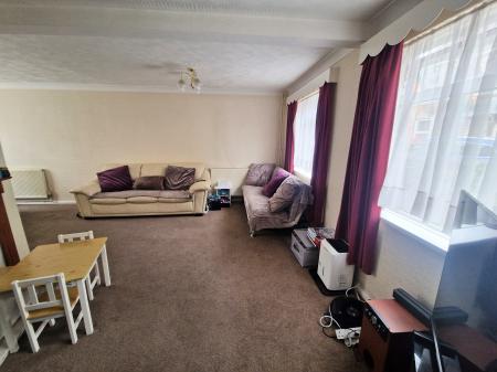 Sitting/Dining Room
