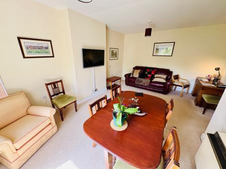 Sitting Room (2)