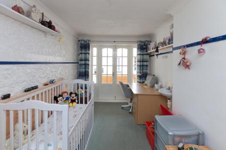 Bedroom / Study