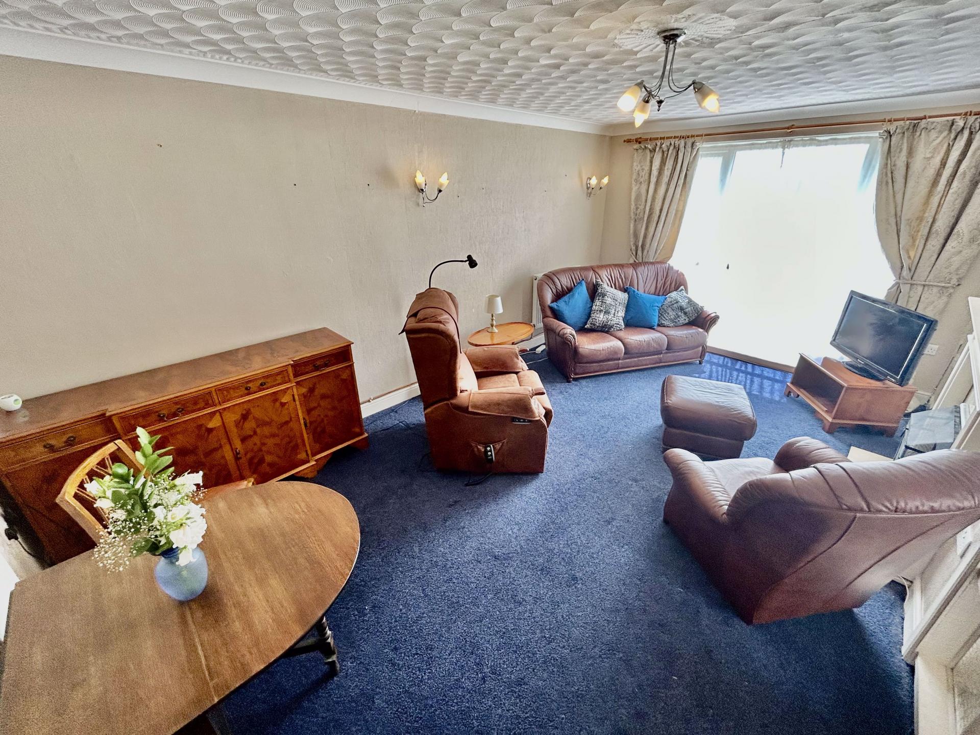 2 bedroom Bungalow for sale in Brynna