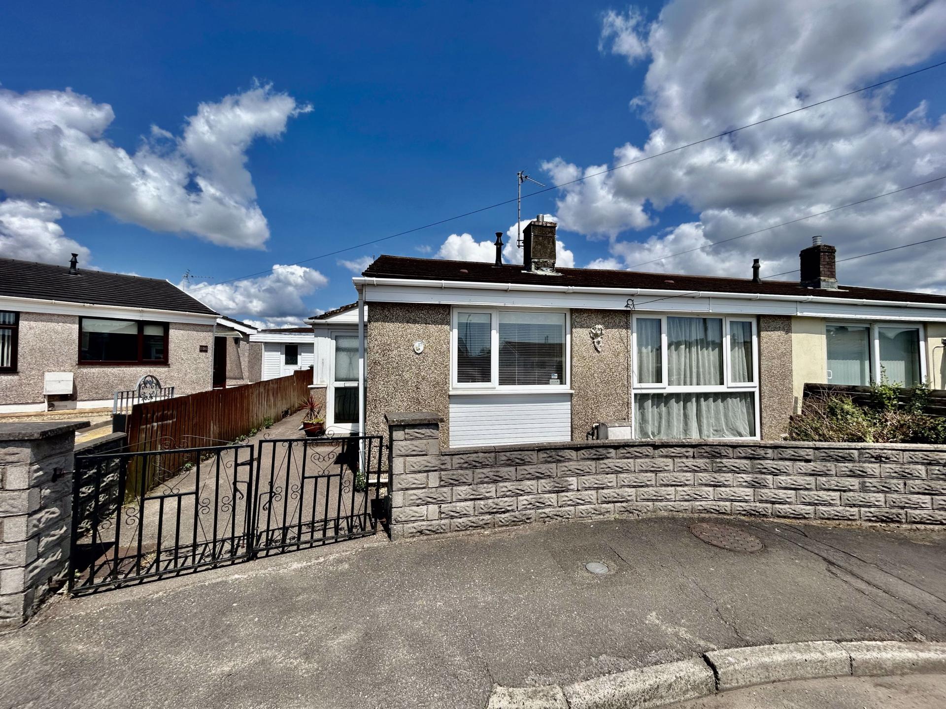 2 bedroom Bungalow for sale in Brynna