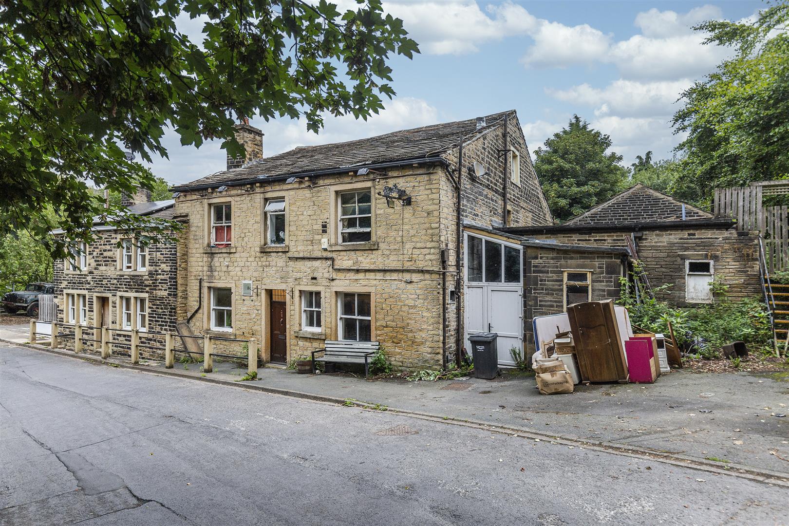 5 bedroom SemiDetached House for sale in Norland