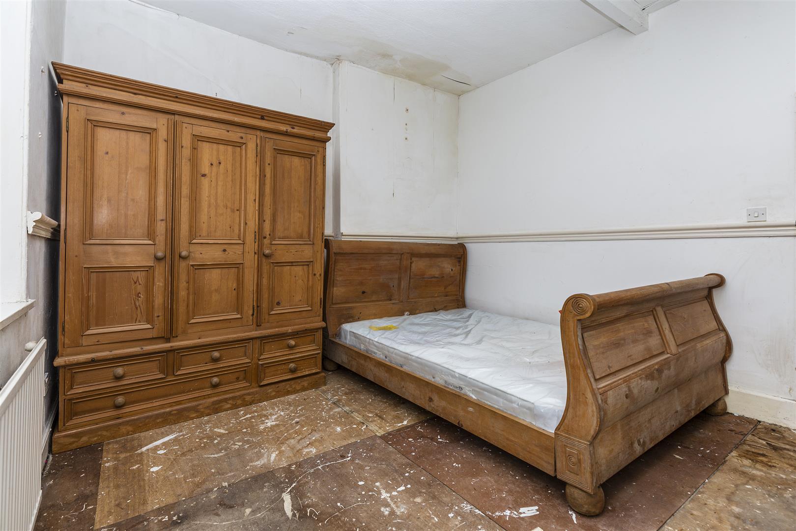 5 bedroom SemiDetached House for sale in Norland