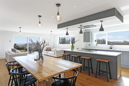 Saxon Rise.10.Photoneg.co.uk.jpg