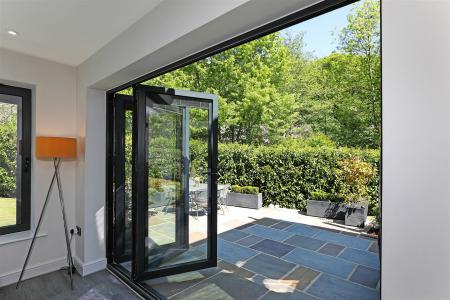 11 Millside Way.27.Photoneg.co.uk.jpg