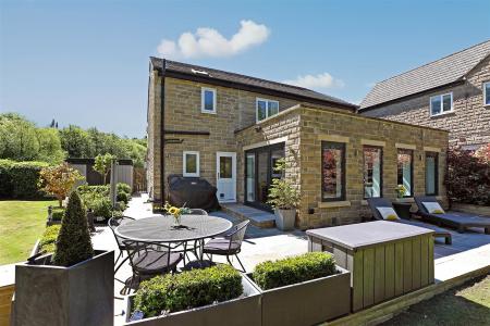 11 Millside Way.05.Photoneg.co.uk.jpg