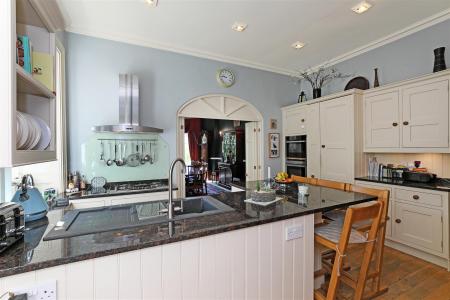 Brockwell House P.19.Photoneg.co.uk.jpg