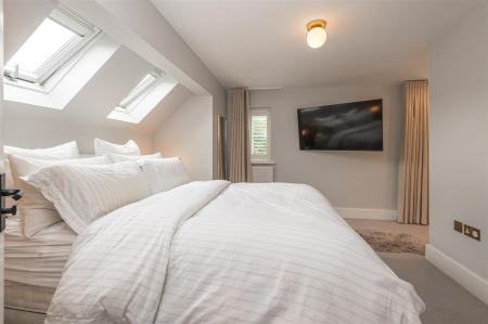 67 - 6 North Light Place BD22 8FD.jpg