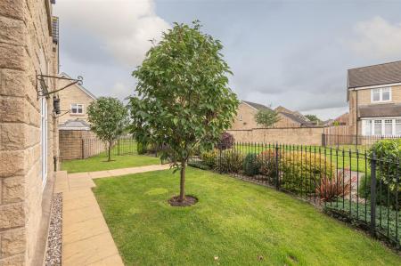 28 - 9 Hazel Fold BD13 2FE.jpg