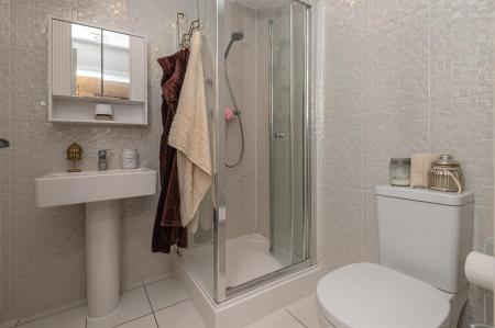 89 - 9 Hazel Fold BD13 2FE.jpg