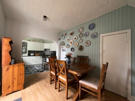 Media image 02