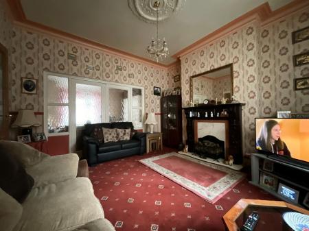 Media image 03