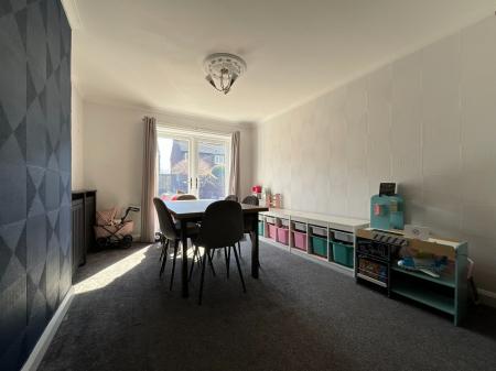 Media image 07