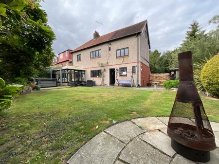 Media image 01