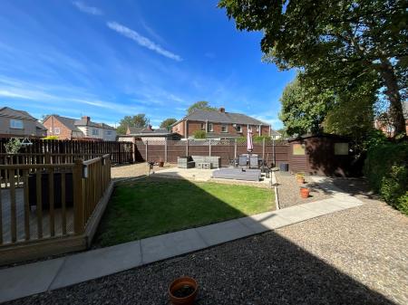 Media image 03