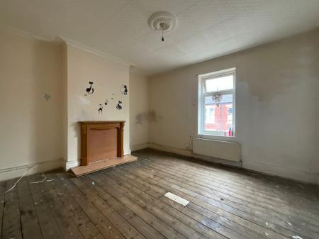 Media image 02