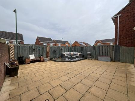 Media image 03