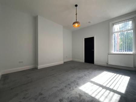 Media image 05