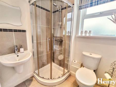 8_Untitled design.png