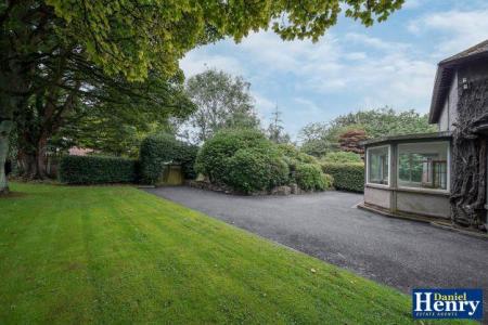 14 Limavady Road, L-Derry, BT47 6JD-7.jpg