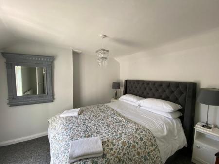 25 GOVERNOR ROAD .jpg