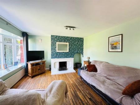 6 greenwood lounge.jpg